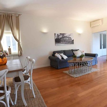 Romantic Flat Near Metro Flaminio Buitenkant foto